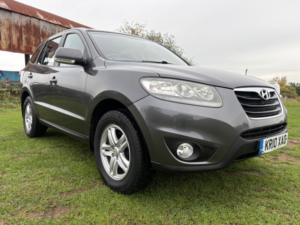 2010 Hyundai Santa Fe 2.2 Crdi Style 4WD Euro 5 5dr (5 Seat) in Grey — image 3