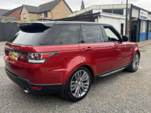 2014 Land Rover Range Rover Sport 3.0 Sd V6 Hse Dynamic SUV 5dr Diesel Auto 4WD Euro 5 (s/s) (292 Ps) in Red — image 5