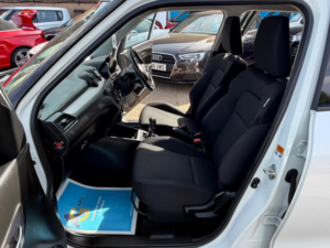 2019 Suzuki Swift 1.2 Dualjet Sz3 Euro 6 (s/s) 5dr in White — image 4