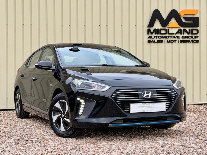 2017 Hyundai Ioniq 1.6 H-Gdi Premium Dct Euro 6 (s/s) 5dr in Black — image 1