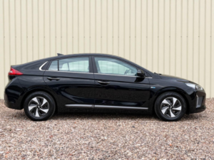 2017 Hyundai Ioniq 1.6 H-Gdi Premium Dct Euro 6 (s/s) 5dr in Black — image 6