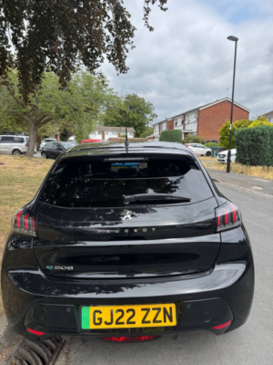 2022 Peugeot E-208 50kwh Allure Premium Hatchback 5dr Electric Auto (7kw Charger) (136 Ps) in Black — image 4