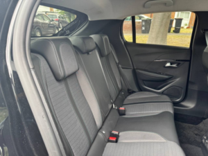 2022 Peugeot E-208 50kwh Allure Premium Hatchback 5dr Electric Auto (7kw Charger) (136 Ps) in Black — image 5