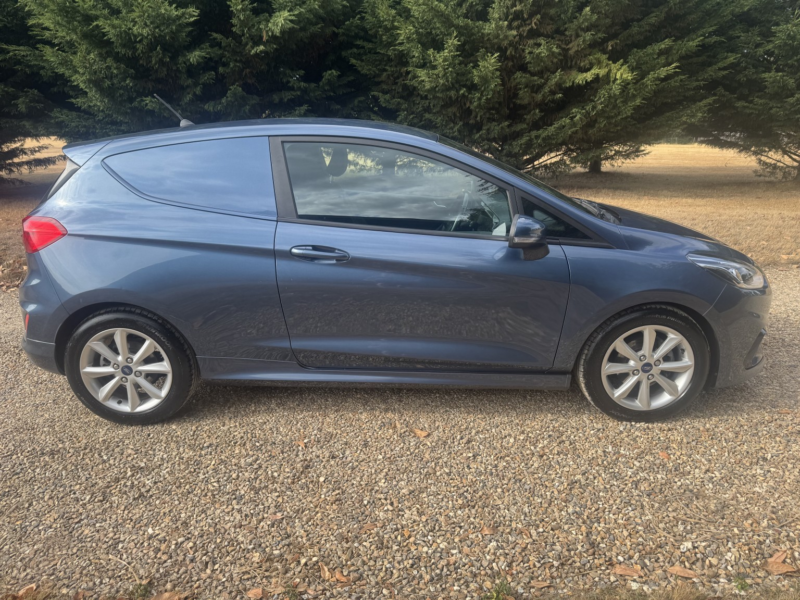 2019 Ford Fiesta Van 1.5 Tdci 120ps Sport Van in Blue — image 1
