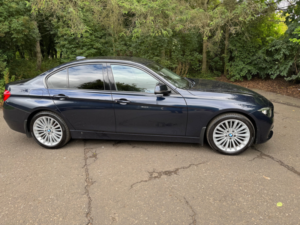 2016 BMW 3 Series 2.0 320d Luxury Saloon 4dr Diesel Manual Euro 6 (s/s) (190 Ps) in Blue — image 3