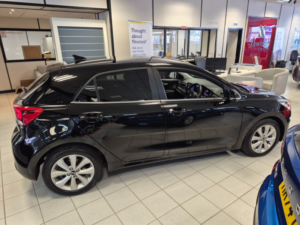 2021 Kia Rio 1.0 T-Gdi Mhev 3 Hatchback 5dr Petrol Hybrid Manual Euro 6 (s/s) (118 Bhp) in Black — image 4