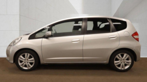 2014 Honda Jazz 1.4 I-Vtec Es Plus CVT Euro 5 5dr in Silver — image 5