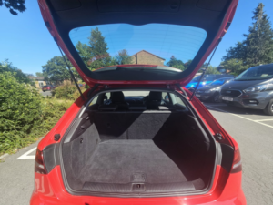 2017 Audi A3 1.6 Tdi Se Technik in Red — image 3