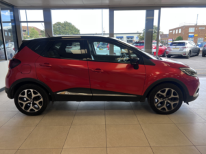 2019 Renault Captur 1.3 Gt Line Tce 150 Auto Edc My19 in Red — image 4