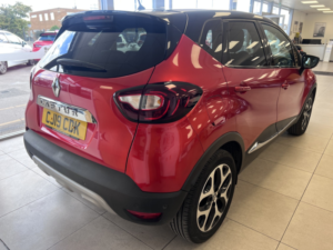 2019 Renault Captur 1.3 Gt Line Tce 150 Auto Edc My19 in Red — image 5