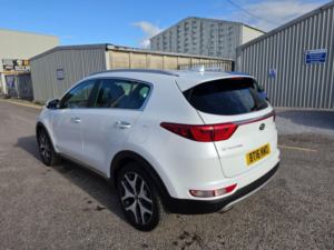 2016 Kia Sportage 1.6 T-Gdi Gt-Line AWD Euro 6 5dr in White — image 4