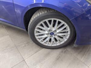 2014 Ford Focus 1.6 Tdci Zetec Hatchback 5dr Diesel Manual Euro 5 (s/s) (115 Ps) in Blue — image 2