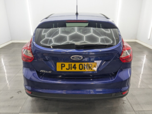 2014 Ford Focus 1.6 Tdci Zetec Hatchback 5dr Diesel Manual Euro 5 (s/s) (115 Ps) in Blue — image 6