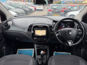 2016 Renault Captur 1.5 Dci Energy Dynamique Nav Euro 6 (s/s) 5dr in Black — image 2