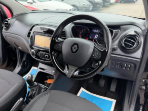 2016 Renault Captur 1.5 Dci Energy Dynamique Nav Euro 6 (s/s) 5dr in Black — image 3