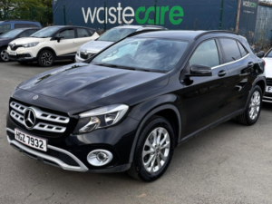 2017 Mercedes-Benz Gla 2.1 Gla200d Se in Black — image 6