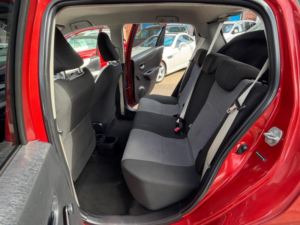 2013 Toyota Yaris 1.33 Dual Vvt-I Trend Multidrive S Euro 5 5dr in Red — image 5