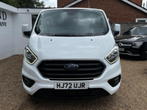 2022 Ford Transit Custom 2.0 300 Ecoblue Limited L2 H1 Euro 6 (s/s) 5dr in White — image 2