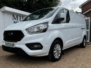 2022 Ford Transit Custom 2.0 300 Ecoblue Limited L2 H1 Euro 6 (s/s) 5dr in White — image 4