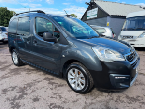 2017 Peugeot Partner Tepee 1.2 Puretech Outdoor MPV 5dr Petrol Manual Euro 6 (s/s) (110 Ps) in Grey — image 2
