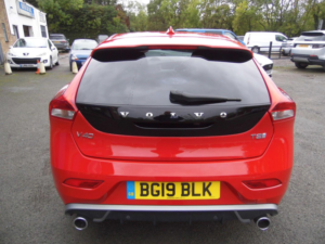 2019 Volvo V40 2.0 T2 R-Design Edition Euro 6 (s/s) 5dr in Red — image 6