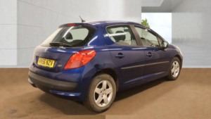 2007 Peugeot 207 1.4 16v Sport 5dr in Blue — image 4