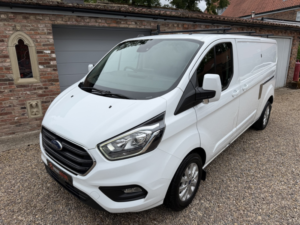 2022 Ford Transit Custom 2.0 Transit Custom Limited Van 300 L2 2.0l Ecoblue 130ps Fwd 6 Speed Manual in White — image 2