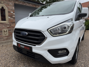 2022 Ford Transit Custom 2.0 Transit Custom Limited Van 300 L2 2.0l Ecoblue 130ps Fwd 6 Speed Manual in White — image 5