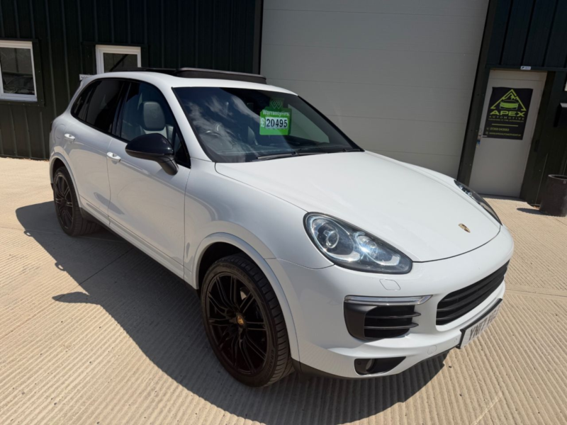 2017 Porsche Cayenne 3.0 Td V6 Platinum Edition SUV 5dr Diesel Tiptronics 4WD Euro 6 (s/s) (262 Ps) in White — image 1