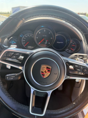 2017 Porsche Cayenne 3.0 Td V6 Platinum Edition SUV 5dr Diesel Tiptronics 4WD Euro 6 (s/s) (262 Ps) in White — image 4