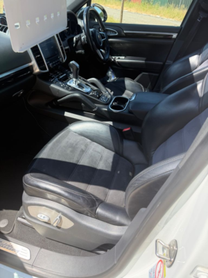 2017 Porsche Cayenne 3.0 Td V6 Platinum Edition SUV 5dr Diesel Tiptronics 4WD Euro 6 (s/s) (262 Ps) in White — image 5