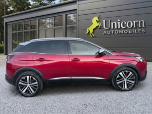 2017 Peugeot 3008 2.0 Bluehdi Gt in Red — image 2
