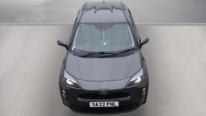 2022 Toyota Yaris Cross 1.5 Vvt-H Icon E-CVT Euro 6 (s/s) 5dr in Grey — image 2