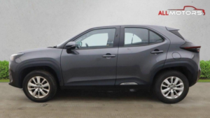 2022 Toyota Yaris Cross 1.5 Vvt-H Icon E-CVT Euro 6 (s/s) 5dr in Grey — image 5