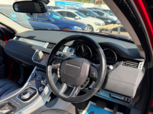 2013 Land Rover Range Rover Evoque 2.2 Sd4 Pure Tech Auto 4WD Euro 5 (s/s) 5dr in Red — image 3