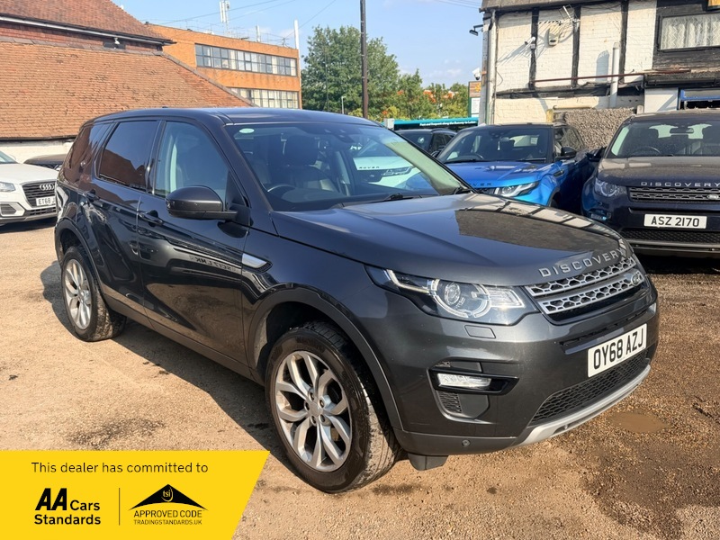 2018 Land Rover Discovery Sport Td4 Hse in Grey — image 1
