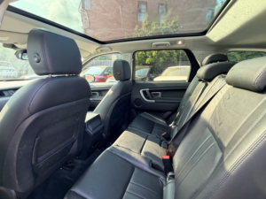2018 Land Rover Discovery Sport Td4 Hse in Grey — image 3