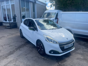 2015 Peugeot 208