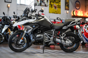 2018 BMW R 1200 Gs 1200 Te in White — image 3