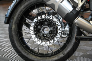 2018 BMW R 1200 Gs 1200 Te in White — image 6
