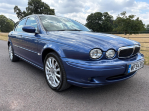 2004 Jaguar X-Type 2.1 V6 S 4dr in Blue — image 3