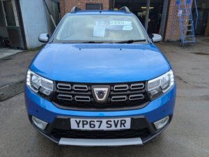 2017 Dacia Sandero Stepway 0.9 Stepway Laureate Tce 90 in Blue — image 5