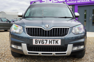2017 Skoda Yeti 1.2 Tsi Se L Drive Outdoor Euro 6 (s/s) 5dr in Grey — image 5