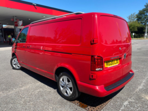 2020 Volkswagen Transporter 2.0 Tdi T32 Highline Panel Van 5dr Diesel DSG Fwd Lwb High Roof Euro 6 (s/s) (150 Ps) in Red — image 4