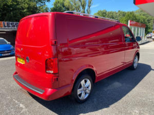 2020 Volkswagen Transporter 2.0 Tdi T32 Highline Panel Van 5dr Diesel DSG Fwd Lwb High Roof Euro 6 (s/s) (150 Ps) in Red — image 6