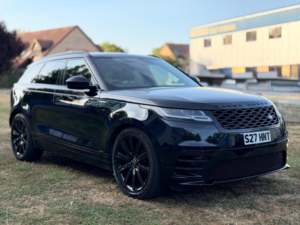 2019 Land Rover Range Rover Velar 2.0 D240 R-Dynamic Se Auto 4WD Euro 6 (s/s) 5dr in Black — image 6