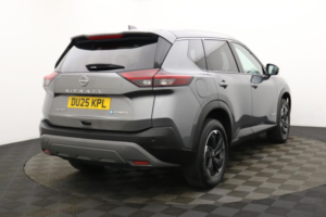 2025 Nissan X-Trail 1.5 H E-Power N-Connecta SUV 5dr Petrol Hybrid Auto E-4orce Euro 6 (s/s) (213 Ps) in Grey — image 5