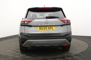 2025 Nissan X-Trail 1.5 H E-Power N-Connecta SUV 5dr Petrol Hybrid Auto E-4orce Euro 6 (s/s) (213 Ps) in Grey — image 6