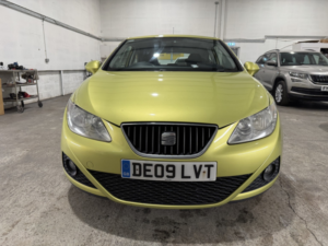 2009 SEAT Ibiza 1.6 16v Sport in Yellow — image 2