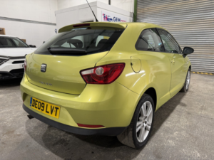 2009 SEAT Ibiza 1.6 16v Sport in Yellow — image 5